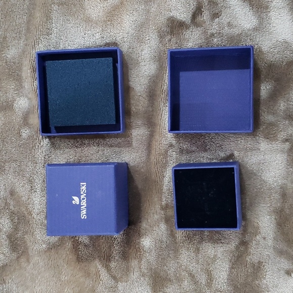 Swarovski ring and bracelet box - Picture 2 of 2